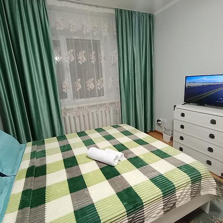 Cosy flat in the city center Taldykol Luaran gambar