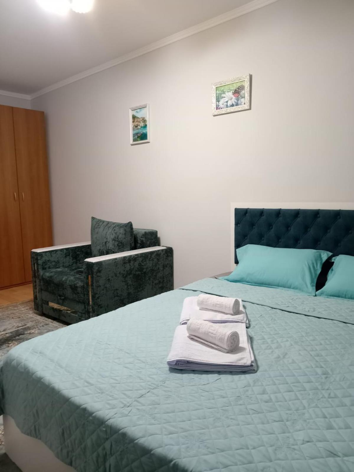 Cosy flat in the city center Taldykol Luaran gambar