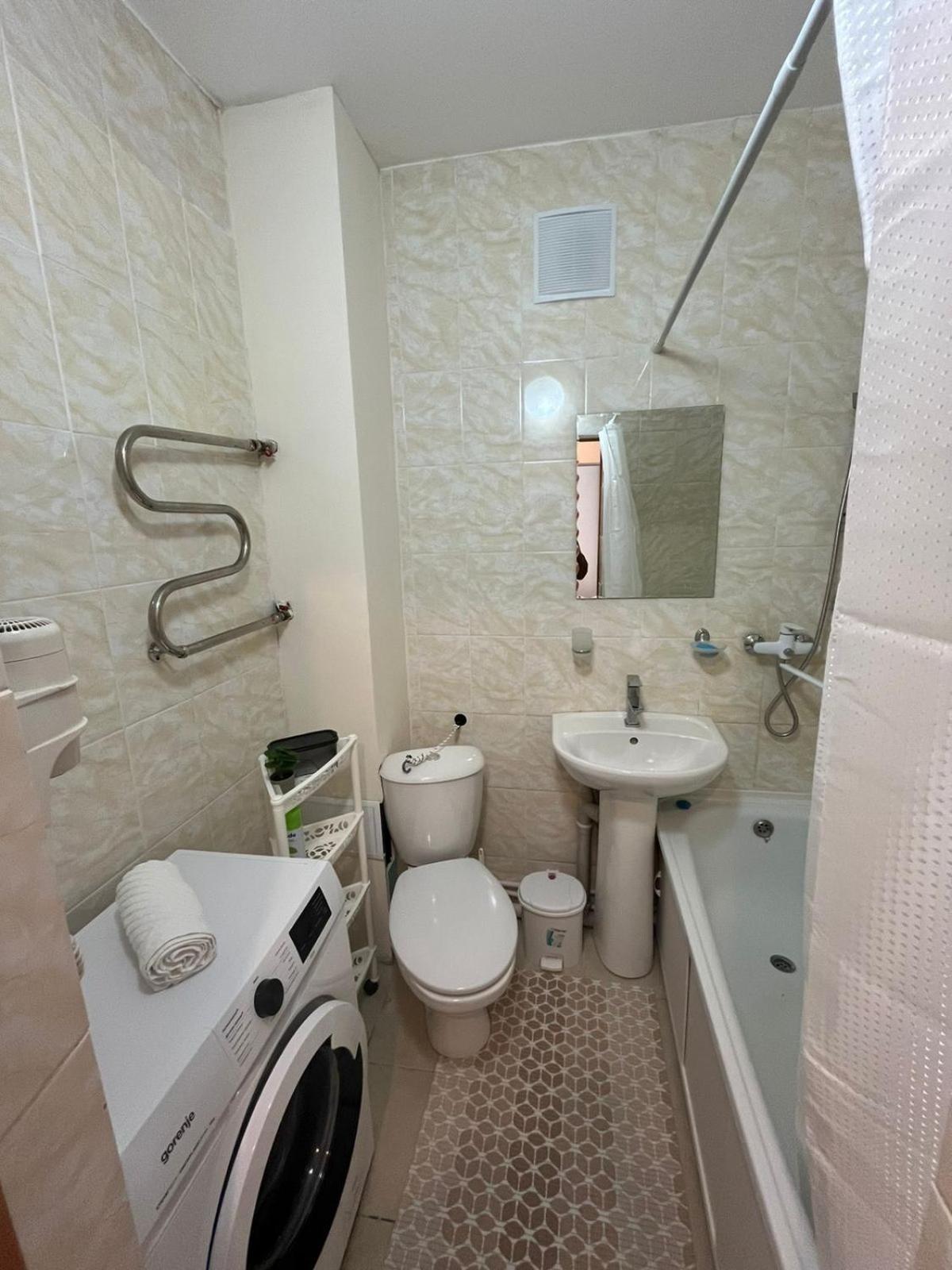 Cosy flat in the city center Taldykol Luaran gambar