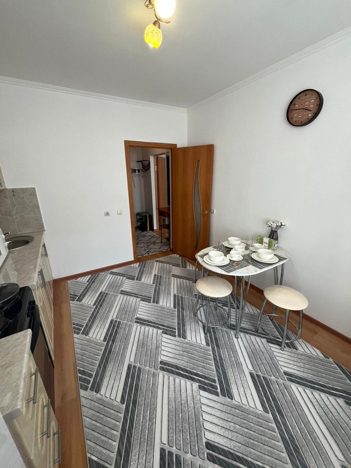 Cosy flat in the city center Taldykol Luaran gambar